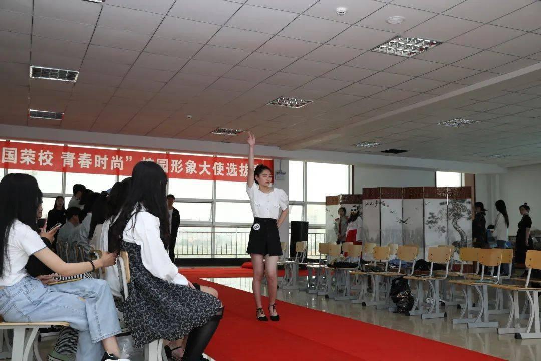 逃离违建房屋7